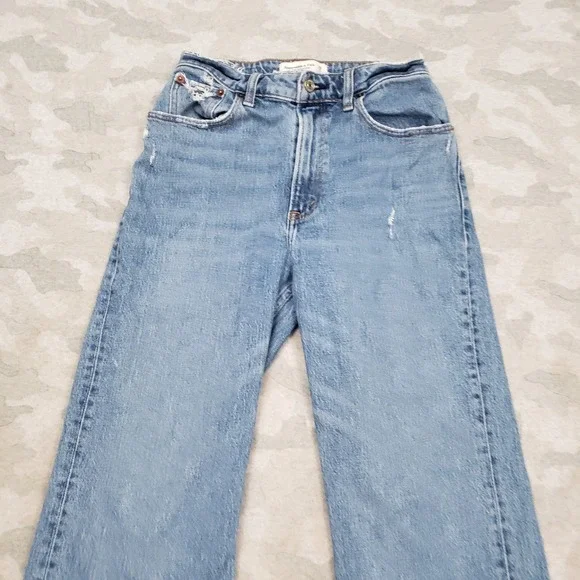 Abercrombie and Fitch Jeans Womens 26/2 Blue Pockets Denim Medium Wash - Picture 2 of 12